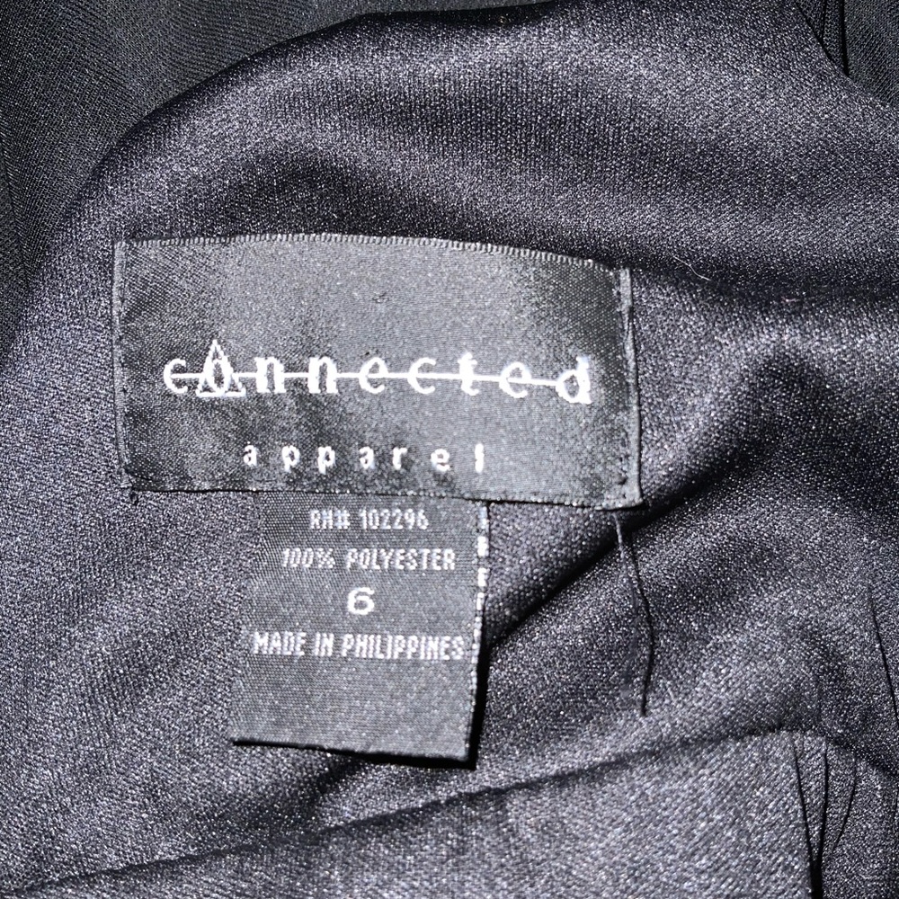 Connected apparel little black dress. Size 6. - Picture 5 of 5